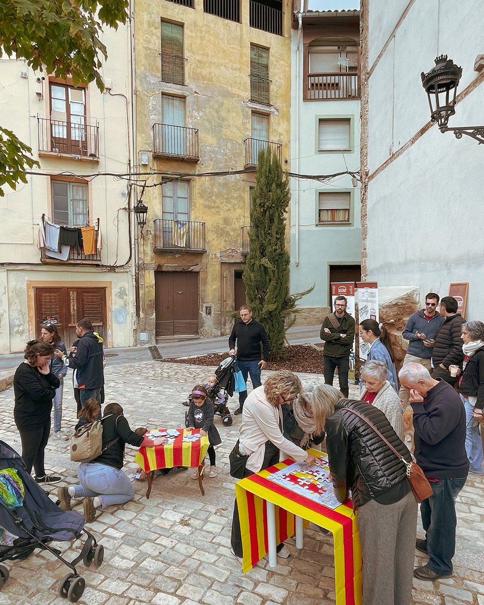 CalBlanxart's tweet photo. Aquestes setmanes a Cal Blanxart han estat plenes d’activitat!

🏛️ Consell Estratègic de l’Ateneu Cooperatiu
💬 Jornada d’Economia per la Vida
Reflexionem sobre el post-creixement a Cal Vidal.
🔥 Correllengua a Berga
🕯️ Castanyada al barri vell de Berga https://t.co/1U3t5mV05G