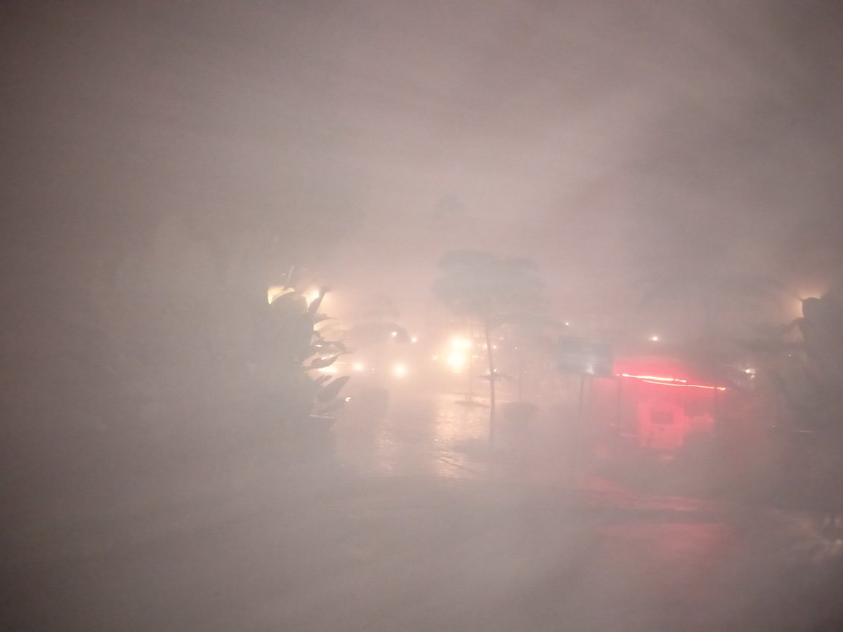 Xpans2's tweet image. #Kuningan berkabut...
Enaknya ngapa ya...😊