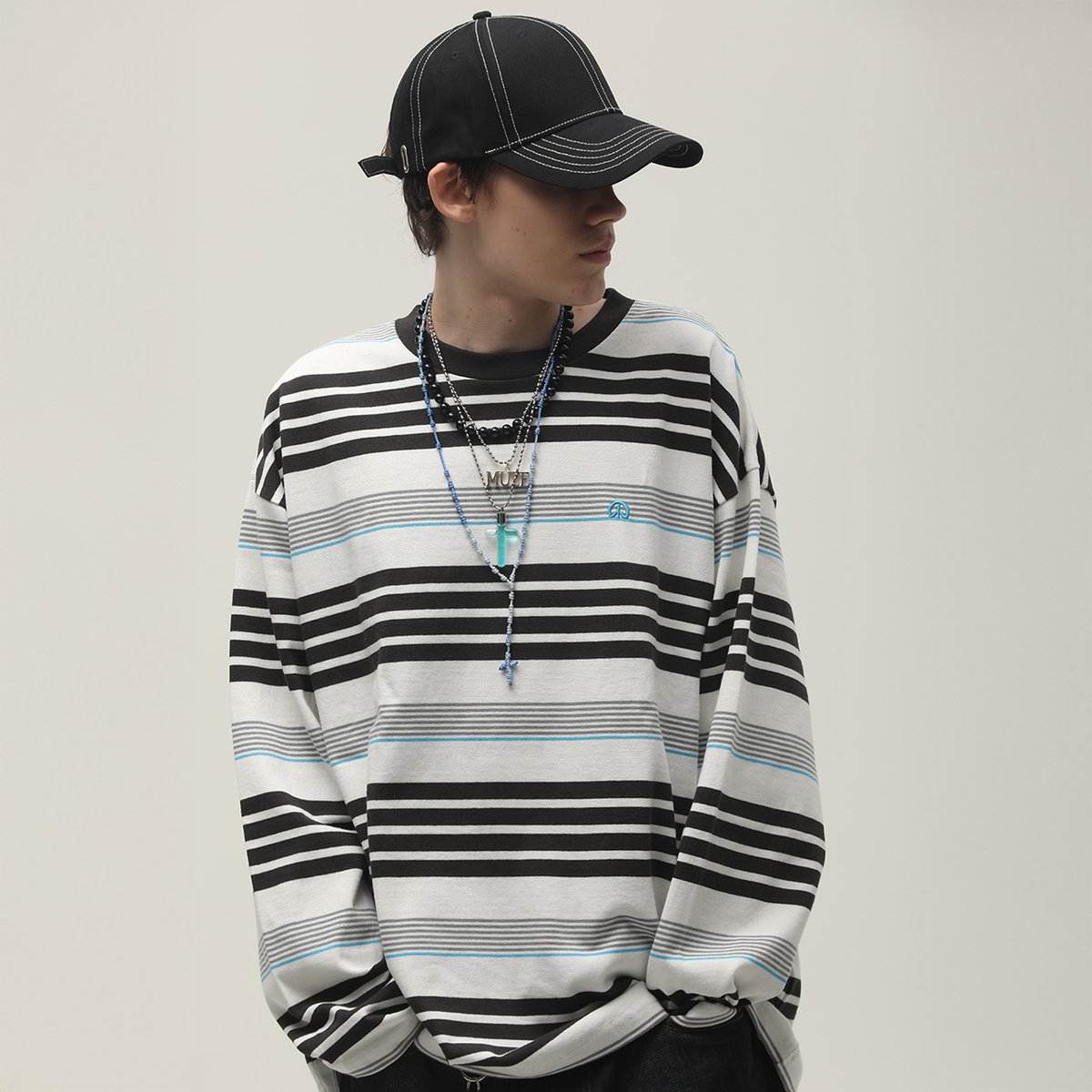 MUZE_GALLERY's tweet image. NEW ARRIVAL

MUZE®︎ TURQUOISE LANEL × 47L
【BORDER_LONG_SLEEVE T-SH】
NO: M25W-47L-BLT01
SIZE: 1 / 2
COLOR: WHITE×TURQUOISE
ITEM PAGE
muze.tokyo/products/m25w-…

MUZE TOKYO ONLINE
muze.tokyo