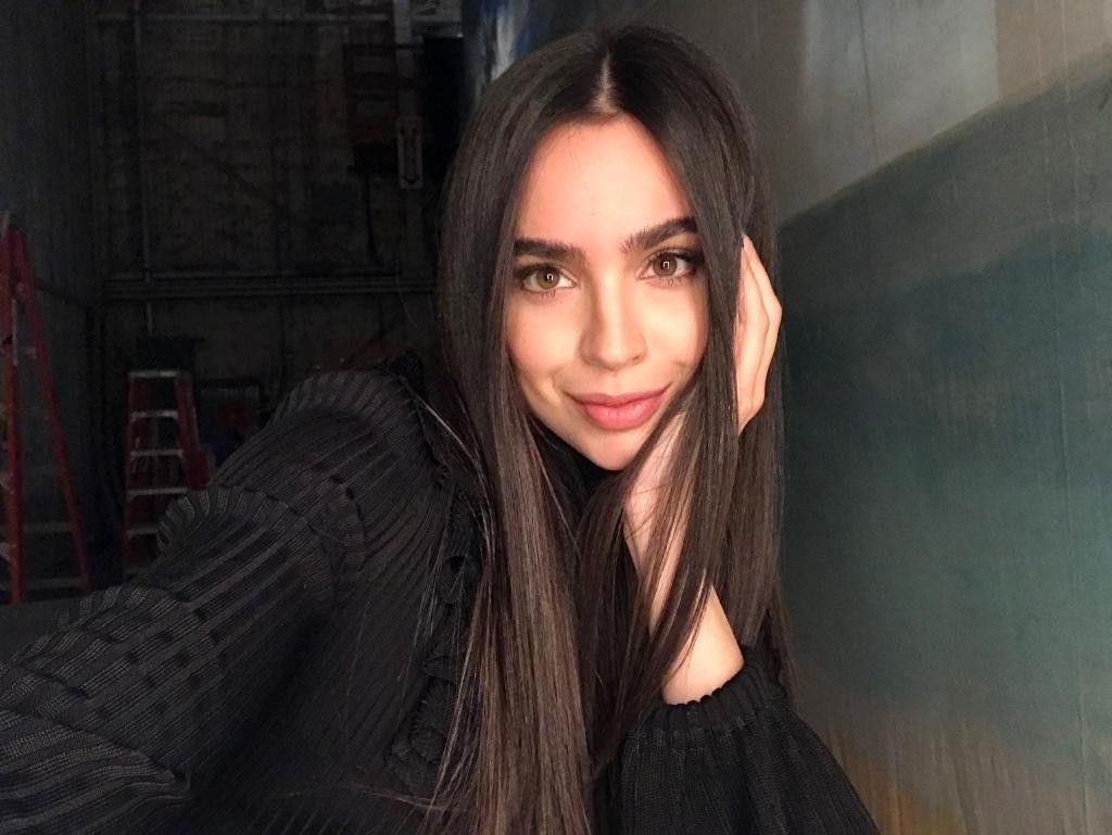 leh_jce's tweet photo. happy 11/11. this day will always be a little more special, thank you for everything you are to me, I will never have words to express my love for you. i love you🤍 @SofiaCarson https://t.co/B022uIy1vf