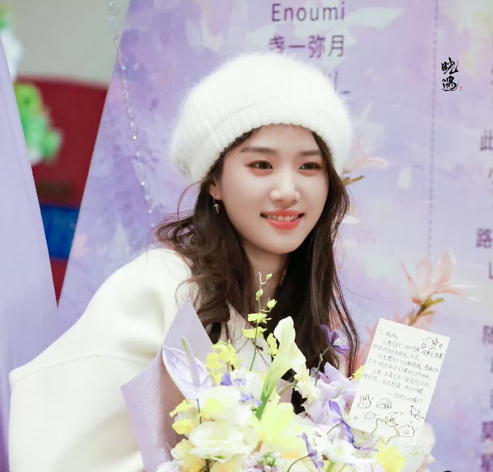 iQIYI’s Modern Drama “When I Meet The Moon” wraps up filming

Starring: #LinYi, #LuYuxiao

#CDrama