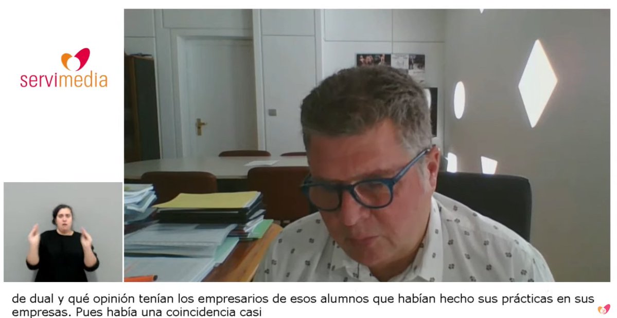 ServimediaLive's tweet image. 🗣️Interviene Francisco Rodríguez Machado, Viceconsejero de Formación Profesional en @EducacionGobC

💼Da datos de la #FormaciónDual en #Canarias y dice que son muy buenas cifras tanto por parte de las #empresas y el #alumnado

📺Síguelo👇 
servimedia.tv/DialogoFormaci…