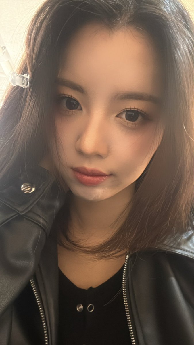 swooaham's tweet image. 251111 우아 루시 프롬

#우아 #루시