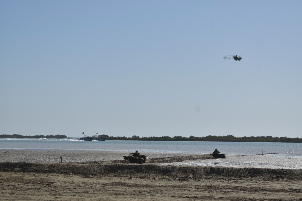 LuckyIaf's tweet image. #ExMahaGujRaj25
#TriServiceExercise
#Jointness
#Atmanirbharta 
#Innovation 
#Excellence
@IAF_MCC