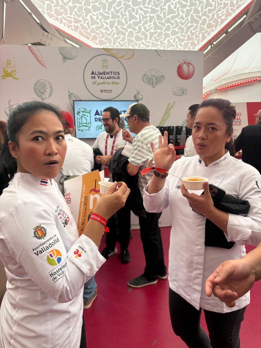 Gracias a <a href="/alimentosVALL/">Alimentos de Valladolid</a> los asistentes al XXI Concurso Nacional de Pinchos y Tapas pudieron degustar y comprobar la excelencia de la Lenteja de Tierra de Campos.
¡La degustación fue todo un éxito!

#lentejadetierradecampos