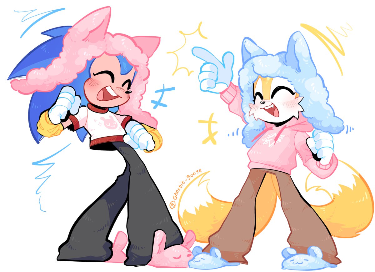 ghostie_goose's tweet image. Im back!!⭐️⭐️
here&apos;s a silly hedgehog and fox hehe

#sonic #TailsTheFox