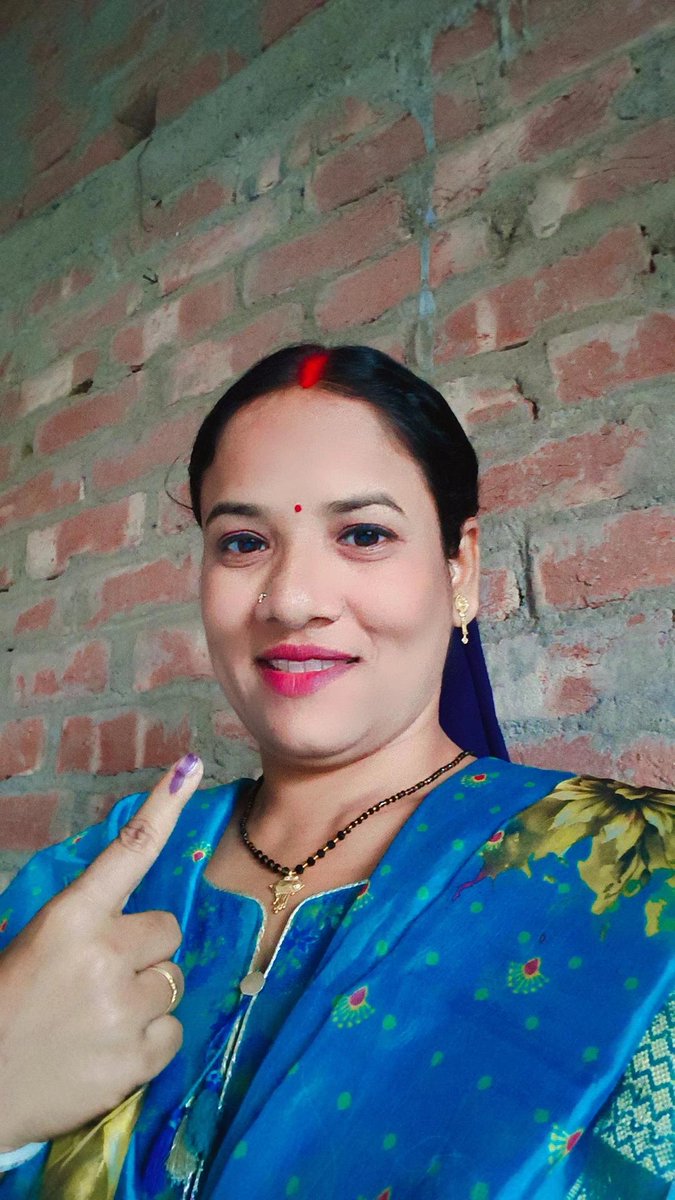 kusumsks's tweet photo. पहले मतदान..... फिर जलपान.....☺️👍
#vote2025  #VotingRights https://t.co/mqUWGzX0UY