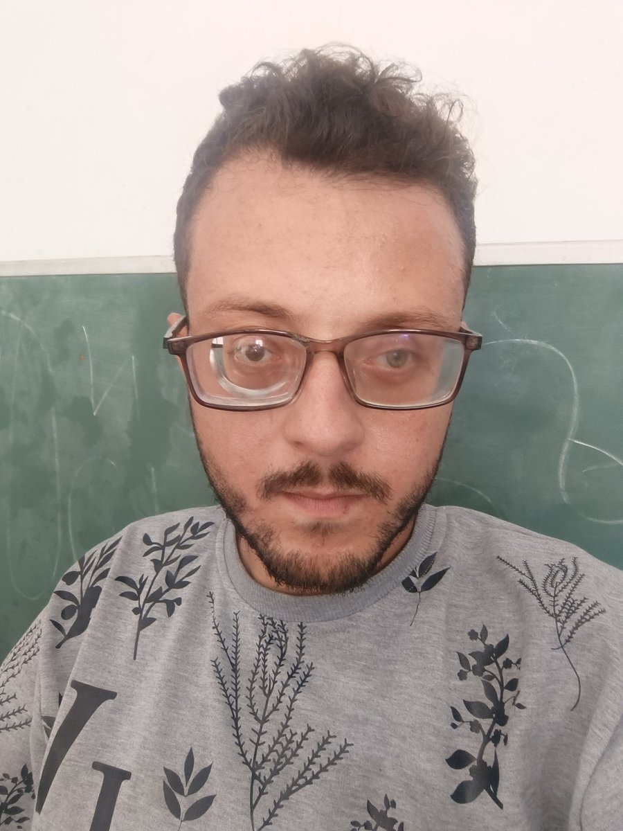 ahmedshameya995's tweet image. No happiness in Gaza, our life is like hell.