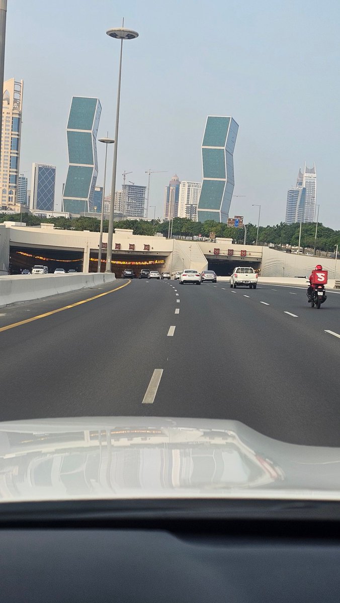 s1974qq's tweet photo. اوصف جمال قطر بكلمة 😍 https://t.co/hBLYrH0YZf
