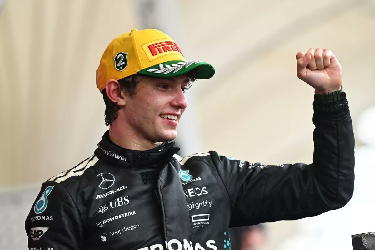 MercedesF1_Hub's tweet photo. 🗣️ | Toto Wolff on Kimi Antonelli:

"I think we're seeing the young boy becoming a young man and performing.

Being able to fend off Max who on a newer and softer tyre, boy, that was really strong and testament to what's to come." https://t.co/MkAhA1SDuU