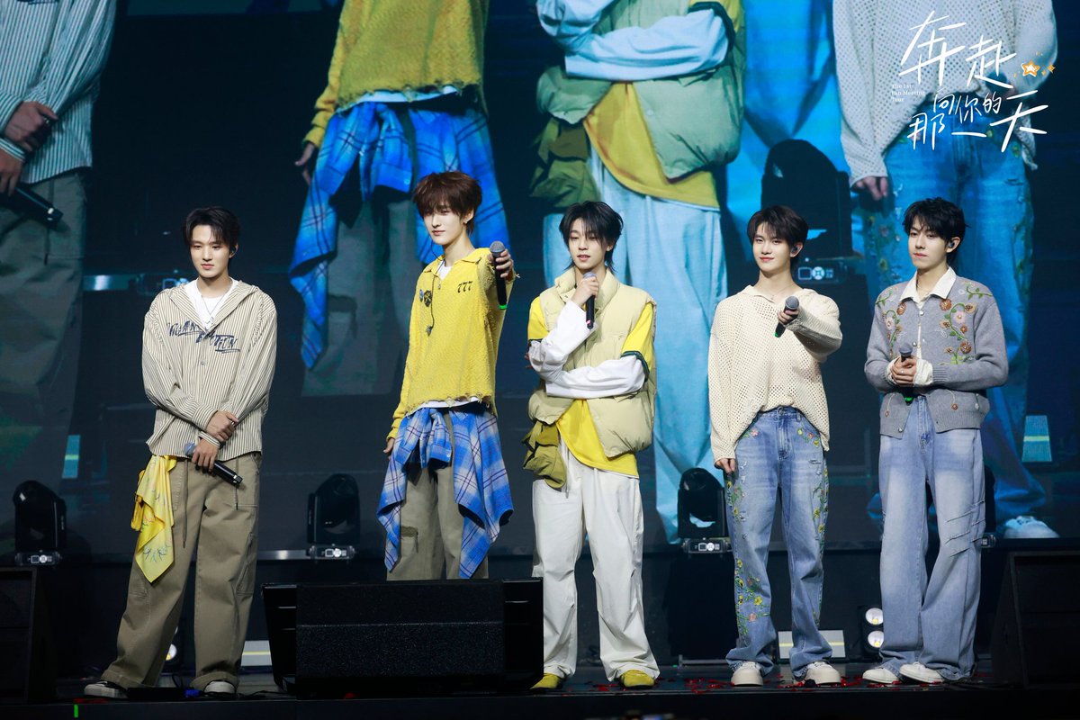 jype_basement's tweet image. 💙 Thank you to every Fans who attended the Heading to the Youth CIIU concert! 💛

Your cheers, smiles, and energy made the night truly special. The boys felt your love every second on stage, let’s keep walking this journey together! 🫶✨

#HeadingToYouthCIIU #CIIU #CLOSERTOYOU