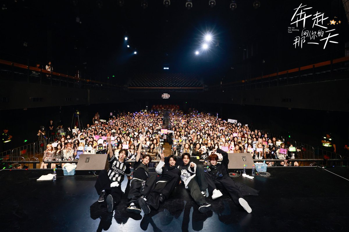 jype_basement's tweet image. 💙 Thank you to every Fans who attended the Heading to the Youth CIIU concert! 💛

Your cheers, smiles, and energy made the night truly special. The boys felt your love every second on stage, let’s keep walking this journey together! 🫶✨

#HeadingToYouthCIIU #CIIU #CLOSERTOYOU