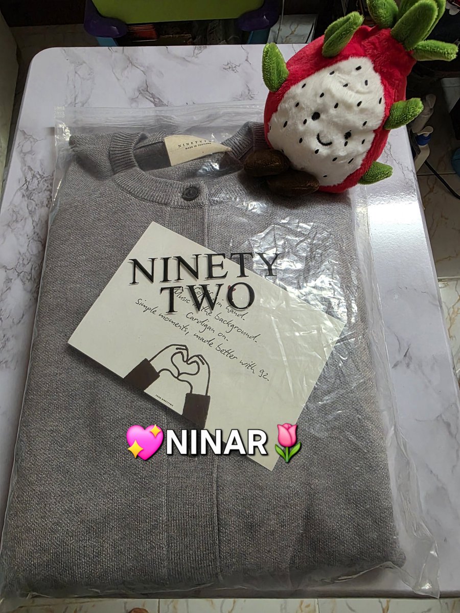NINAR459's tweet photo. กรี๊ดๆได้เสื้อ92สีที่อยากได้เพิ่มแล้วคะ จะบอกว่าเสื้อหนานุ่มใส่สบายสุดๆเลยคะอบอุ่นทุกครั้งที่สวมใส่ ม่ามี้ชอบๆเก็บให้หมดปีนี้จะเอาตัวนี้ไปกำแพงเมืองจีนรอชมรูปนะCEOขา
@ninetytwo_th
#NINETYTWO #92GentleDays #GentleDaysCollection
#srchafreen #FreenSarocha https://t.co/Rley7Ro25w