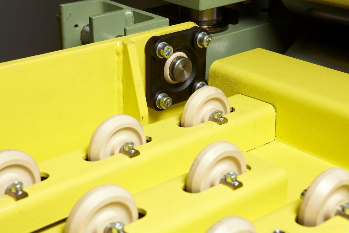 𝐓𝐨𝐮𝐠𝐡 𝐜𝐨𝐧𝐝𝐢𝐭𝐢𝐨𝐧𝐬? 𝐍𝐨 𝐩𝐫𝐨𝐛𝐥𝐞𝐦.

𝐌𝐚𝐢𝐧𝐭𝐞𝐧𝐚𝐧𝐜𝐞-𝐟𝐫𝐞𝐞. 𝐋𝐮𝐛𝐫𝐢𝐜𝐚𝐧𝐭-𝐟𝐫𝐞𝐞. 𝐅𝐫𝐢𝐜𝐭𝐢𝐨𝐧-𝐟𝐫𝐞𝐞. 𝐖𝐨𝐫𝐫𝐲-𝐟𝐫𝐞𝐞.
#igusIndia #MotionPlastics #LubricationFree #PlainBearings #StraighteningMachines #IndustrialAutomation