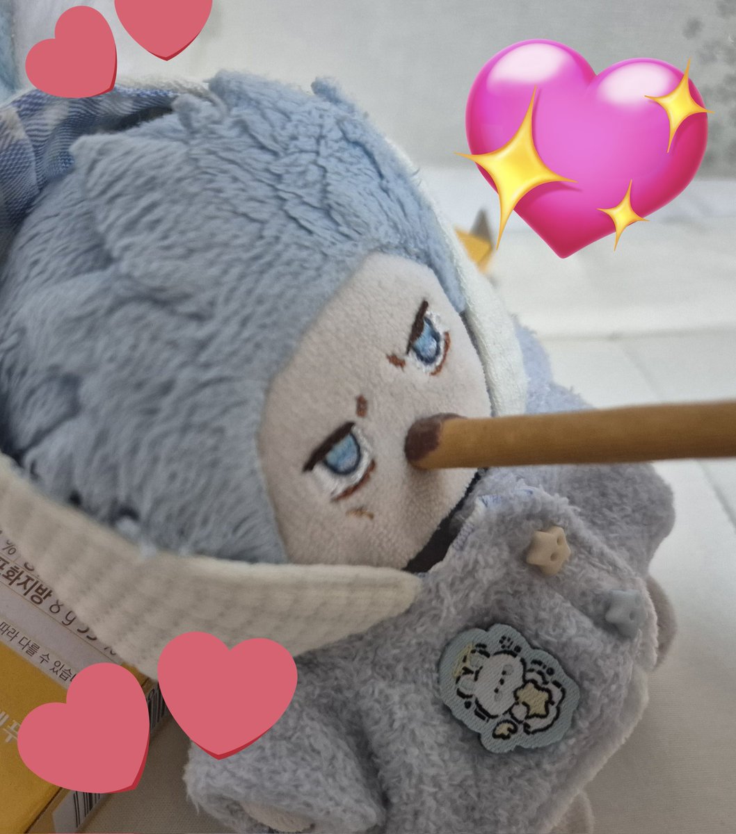 a25185154's tweet image. 먹이주기