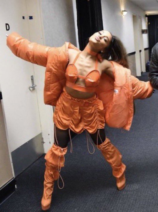 CapitalNicki's tweet photo. @coralineluver @TOMSCTRL Was she unhealthy here? https://t.co/qKtmKBSeES