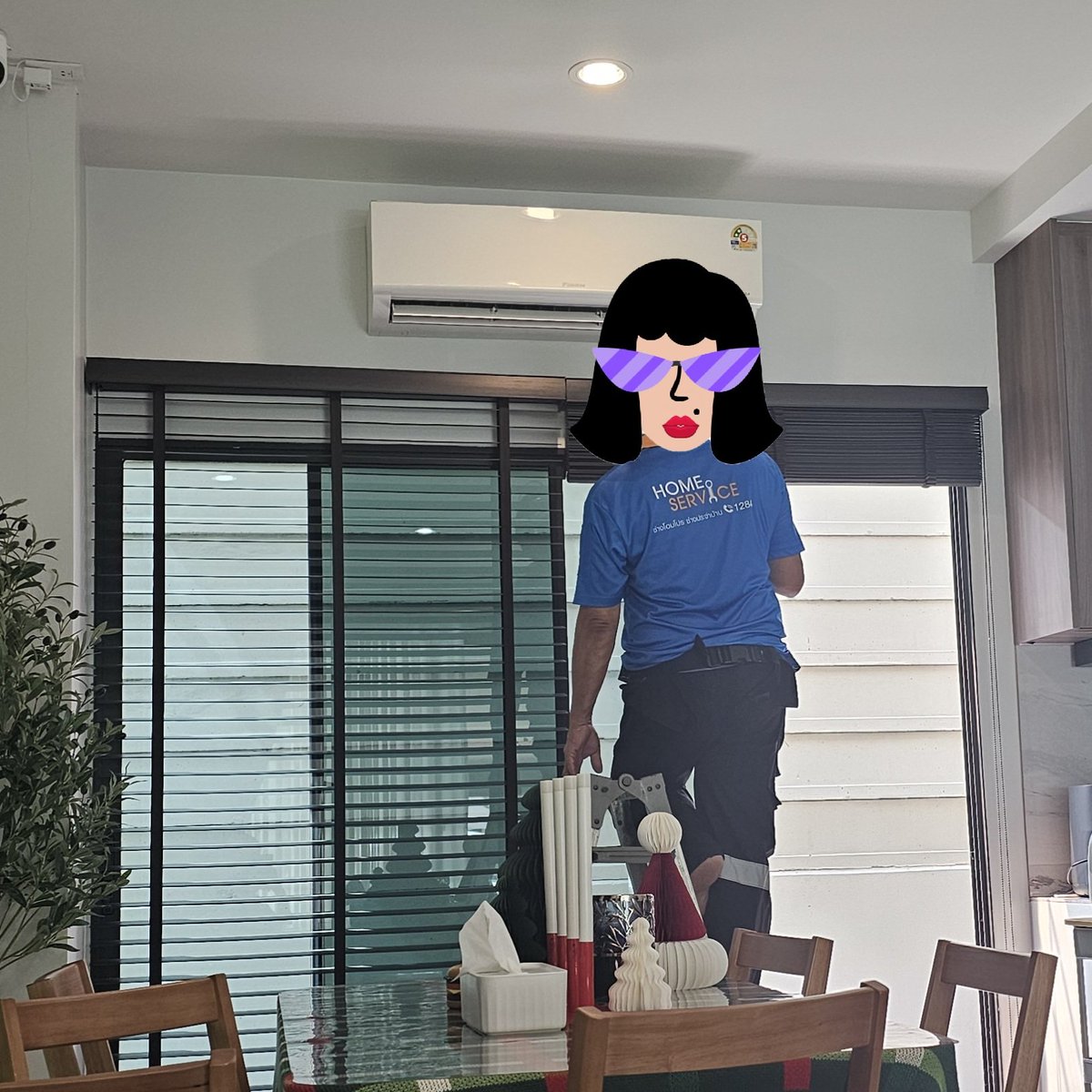 Tootsies_Review's tweet photo. ตอนแรกกลัวว่าจะโดนเทเหมือนกัน แต่สรุปได้ล้างจริงค๊าา มีลูกเพจจองทันหลายคนเหมือนกัน เลิศศ

ใครจะจอง ต้องสมัครสมาชิกก่อนนะ ล็อกอินให้เรียบร้อย แล้วทำตามนี้

- หน้าแรก เลื่อนไปที่ล้างแอร์ กดเข้าไป
- กดเพิ่มลงตระกร้า จะเป็นราคา 529 บาท แล้วกดจองคิว
- เลือกวันที่และเวลา แล้วกดยืนยันการจอง
- หน้าสรุปรายการ ใส่ที่อยู่ให้เรียบร้อย แล้วกดถัดไป
--------
วิธีการข้างบนคือทำล่วงหน้าเสร็จแล้วให้รอเวลา 09.00 น.
- หน้าชำระ ให้เลือกวิธีชำระให้เรียบร้อย (เจ๊เลือกพร้อมเพย์)
- เปิดหน้ากรอกโค้ดรอ
- พอ 09.00 ใส่โค้ด HP29 เรื่อยๆจนกว่าโค้ดจะขึ้น แล้วกดจ่ายรัวๆ