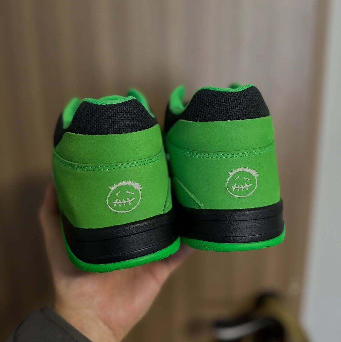 fullress's tweet photo. 【2026年 3/27 発売予定】
Travis Scott × NIKE JORDAN JUMPMAN JACK SP “Green Spark” (トラヴィス・スコット × ナイキ ジョーダン ジャンプマンジャック トレーナー “グリーンスパーク”) [IM9113-300]

>> https://t.co/IyEOUU9cUa
yaren211llc https://t.co/ov580JNiaC