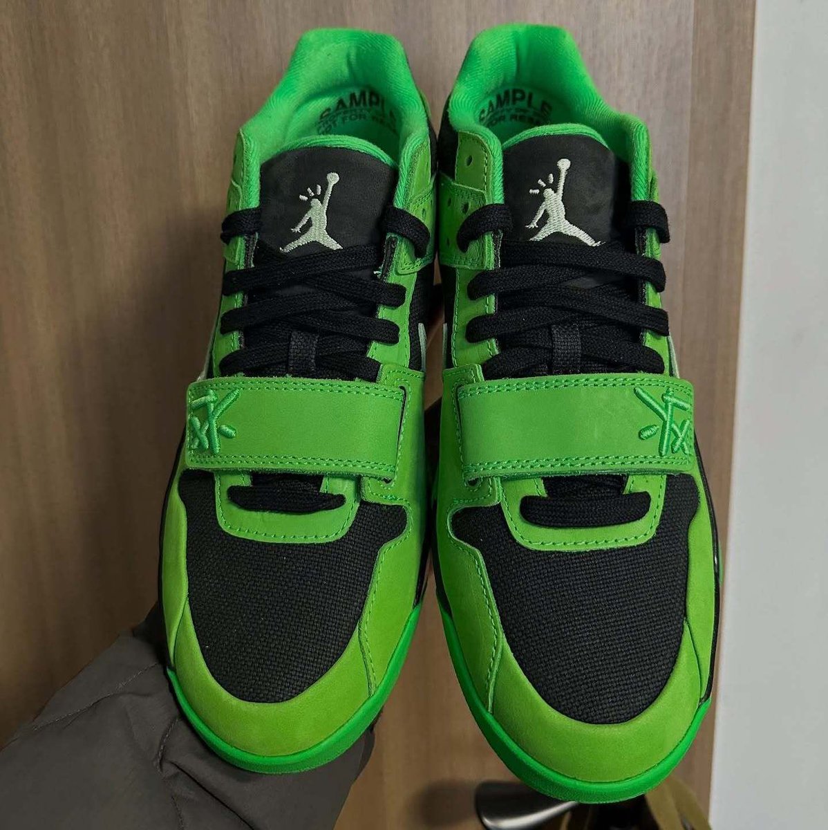 fullress's tweet photo. 【2026年 3/27 発売予定】
Travis Scott × NIKE JORDAN JUMPMAN JACK SP “Green Spark” (トラヴィス・スコット × ナイキ ジョーダン ジャンプマンジャック トレーナー “グリーンスパーク”) [IM9113-300]

>> https://t.co/IyEOUU9cUa
yaren211llc https://t.co/ov580JNiaC