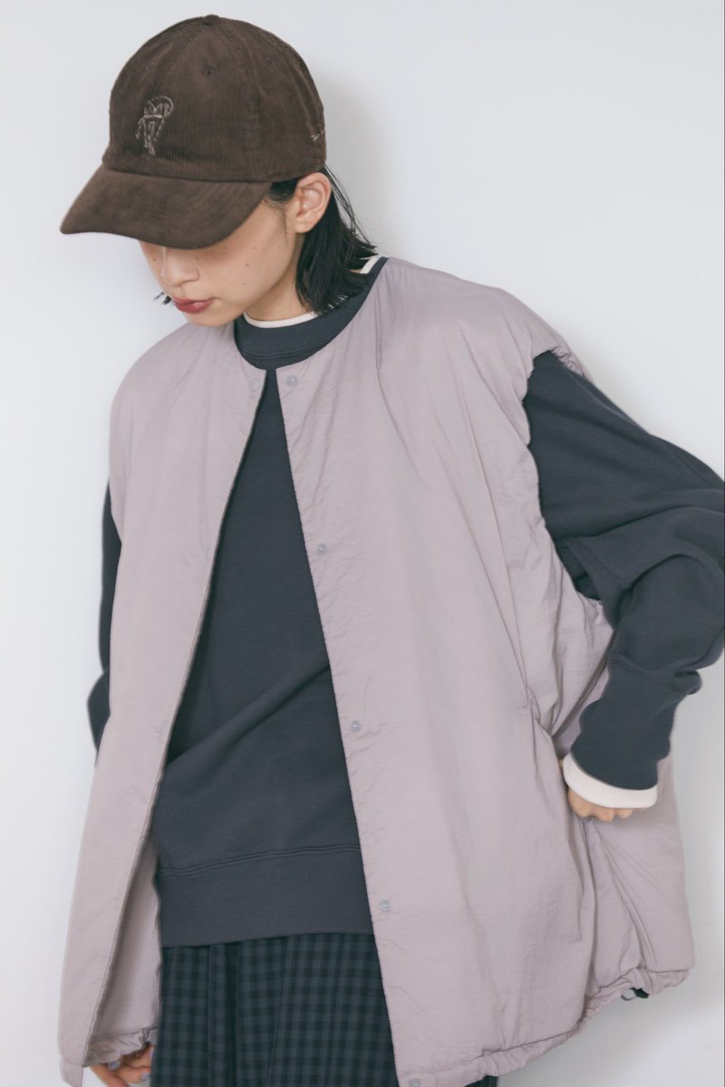 conges payes 
𝗖𝗢𝗠𝗙𝗬 𝗣𝗟𝗔𝗖𝗘 𝟮𝟬𝟮𝟱 𝗡𝗢𝗩𝗘𝗠𝗕𝗘𝗥

気持ちの落ち着く色、着心地の良い服、快適な場所。

温かみのある素材と柔らかい色合い。
11月の澄んだ空気に温もりを与えるピンクとチェック。

続きはこちらから▶︎ store.bigi.co.jp/news/3664

#congespayes #コンジェペイエ