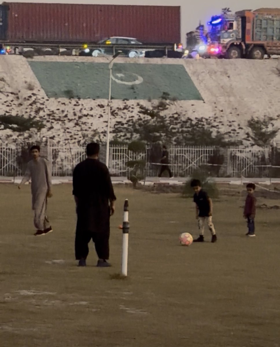 aniqajamali30's tweet image. From #Karachi to Hyderabad progress is blooming💚🌻 Visited the new greener DPark #Hyderabad great example what dedicated public service can achieve Kudos to Sindh Govt &amp;amp; #PPP @jamkhanshoro mayor Hyderbad @KashifShoroPPP  creating safe inclusive spaces for all🌿
@BBhuttoZardari