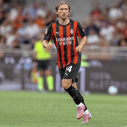 Callummcd08's tweet image. Hibernian
Luka Modrić (€4m)
Need depth in midfield, could bring in some top quality that will rise with the club #HFC