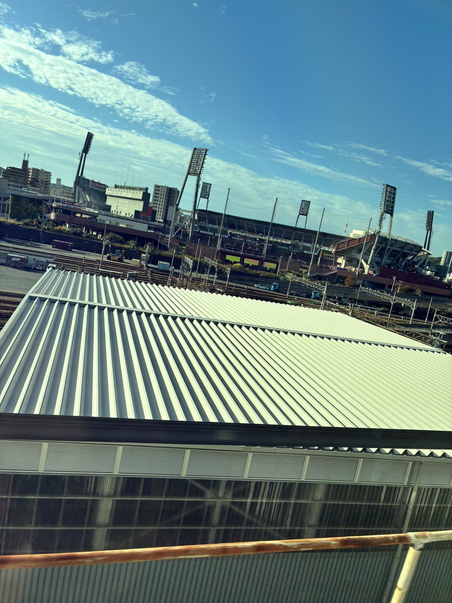 → zoom zoom球場
広島駅（新幹線🚄内）でパシャリ📷
←今コレ
博多駅（仕事移動中）でパシャリ📷
#野球そんなに詳しくない