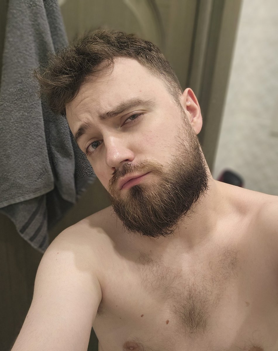 ahr_go's tweet image. доброе утро, ага.