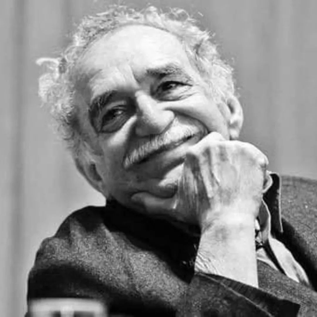 كُن صادقاً، وهذا ما أطلبه منك، كُن صادقاً حتى لو كان صِدقك موجعاً ".

➖️ غابرييل ماركيز