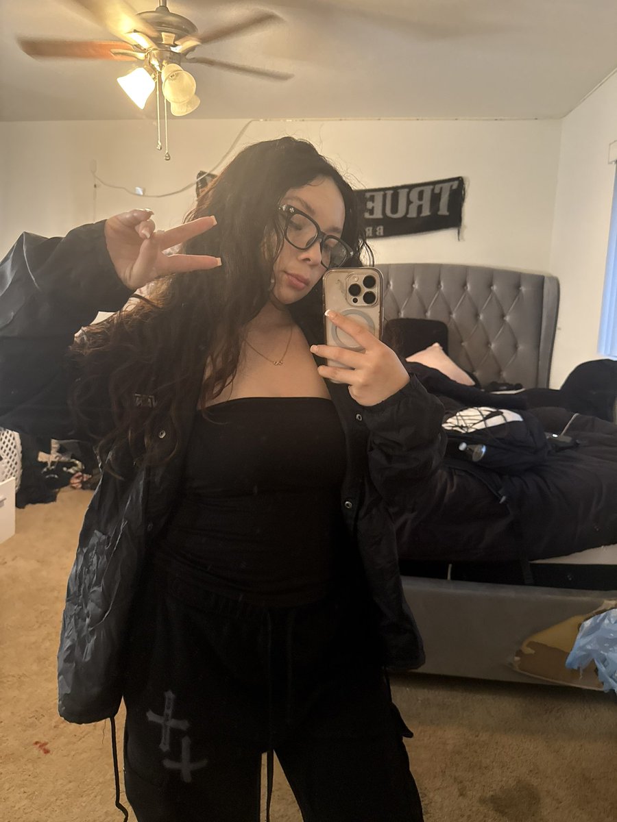 Bianca310xo's tweet photo. oh hey 😝 https://t.co/rrfqTllFJk