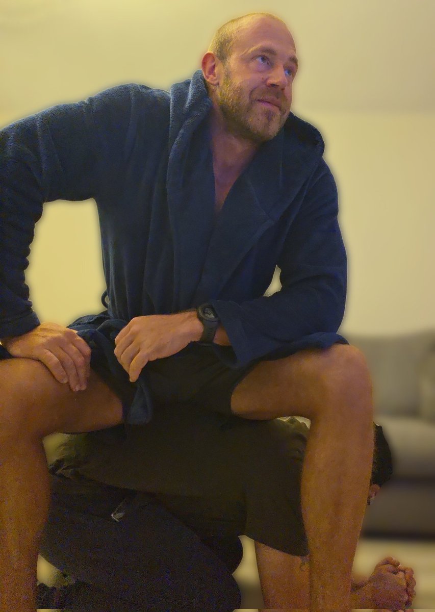 Tommy_stag's tweet image. Supporting my weight is your priveledge.🦌🔥