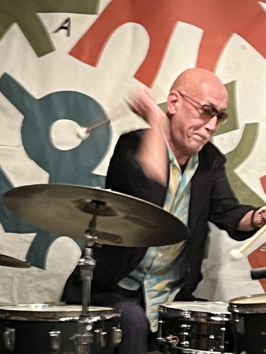 石塚俊明 11月スケジュール
brain-police.com/%e7%9f%b3%e5%a…