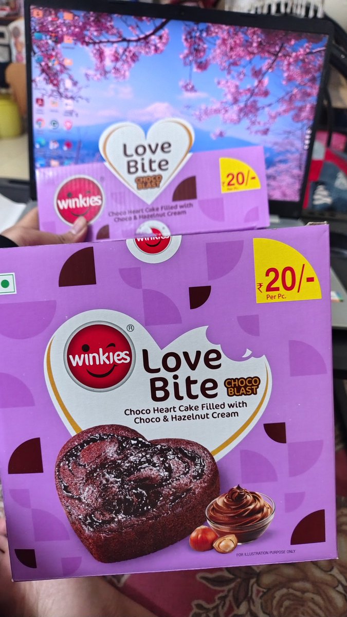 Deeptihelloww's tweet image. Buying the entire dabba was worth it