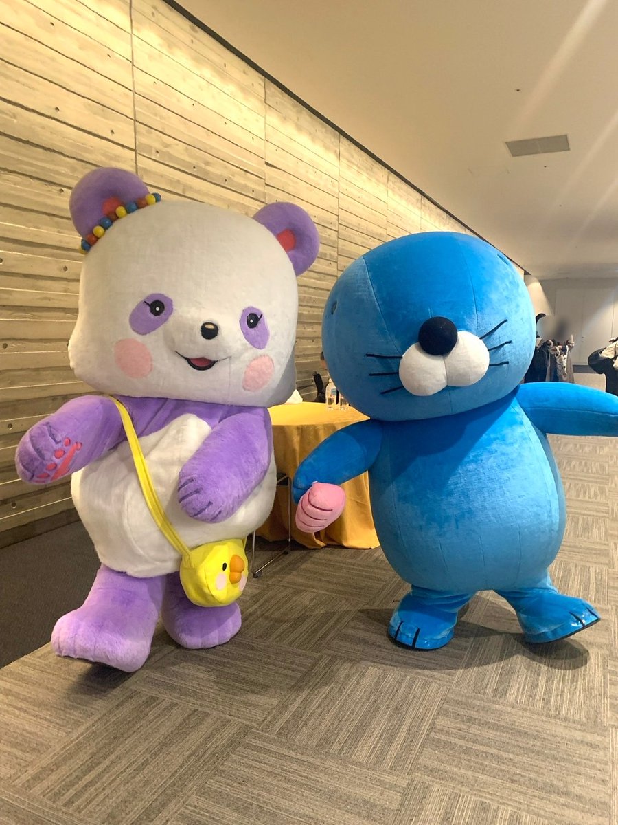 IRHpress_jp's tweet photo. 🐼『今日はブックエキスポに来ているよ!あっ、ぼのぼのだぁ~🎶』
ぼのぼの(@BONOBONO_nokoto)
#BookEXPO #ぼのぼの https://t.co/KiG0iXhNPm
