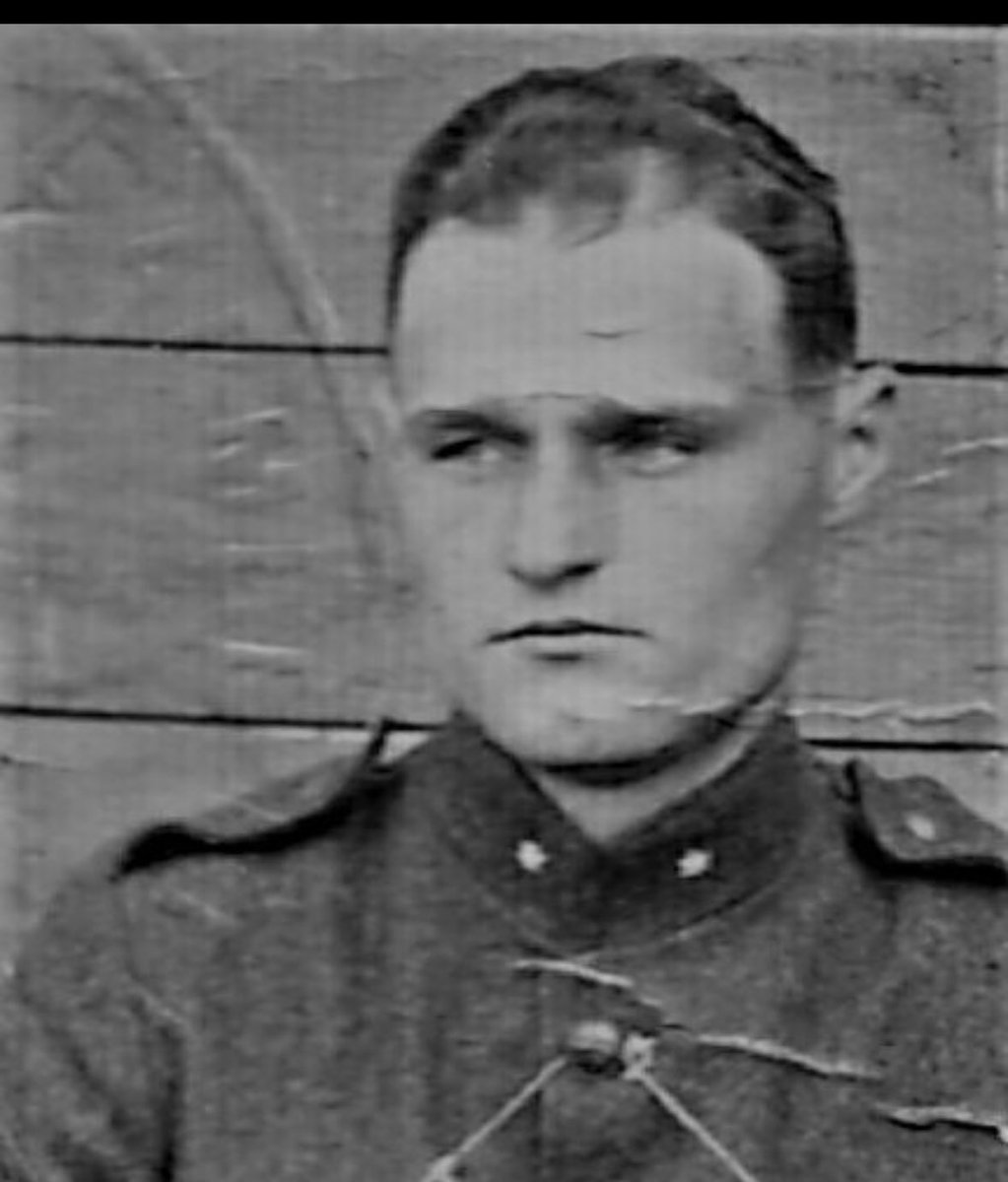 The last Belgian soldier to be killed during WWI was a private called Marcel Terfve. He was shot at 10.42 on 11/11 by a German machine gun near the Gent-Terneuzen canal. He in the Belgian army since 1914 and sadly almost made it throught the entire war #armisticeday #LestWeForget