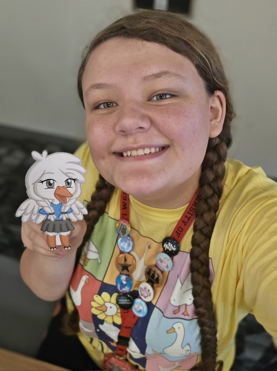 LenaHI4723's tweet photo. Such an amazing day! We just filmed our second full length video, and it was on ANOTHER LEVEL compared to our first. How we will manage to cut it down to 10 minutes remains to be seen. Stay tuned! ⚔️✨️ @CM320Class

#CampusQuest #DungeonsAndDragons #SallyGooseworth #StayTuned https://t.co/lQgcPlyM7i