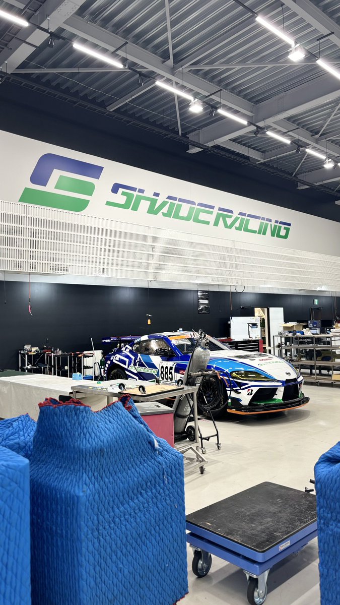 S耐最終戦の積み込み📦
久々に2台なので荷物が多いです

週末はS耐横丁にも出店&amp;RAサイン会も実施、タイスケは後日展開します😉

#S耐 #スーパー耐久 #SHADERACING