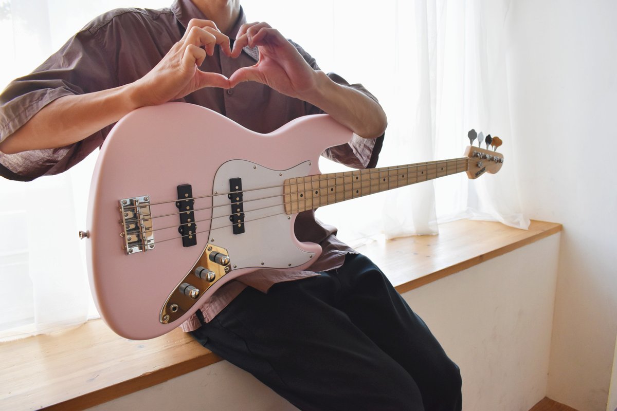 sakuragakki's tweet photo. #ベースの日 はまだまだ続きますので
ぜひみなさんの敬愛するベーシストや、愛用品、楽曲など
𝑩𝑨𝑺𝑺 𝑳𝑶𝑽𝑬なエピソードを共有して
盛り上がりましょう・・・🫶
#SELDER #セルダー https://t.co/6xyKt43U11
