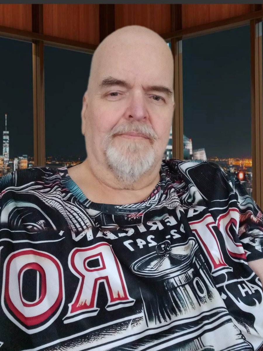 ClarkCraig's tweet image. Hi 64 , m here from Ontario, Canada 🇨🇦.  Do you like older guys