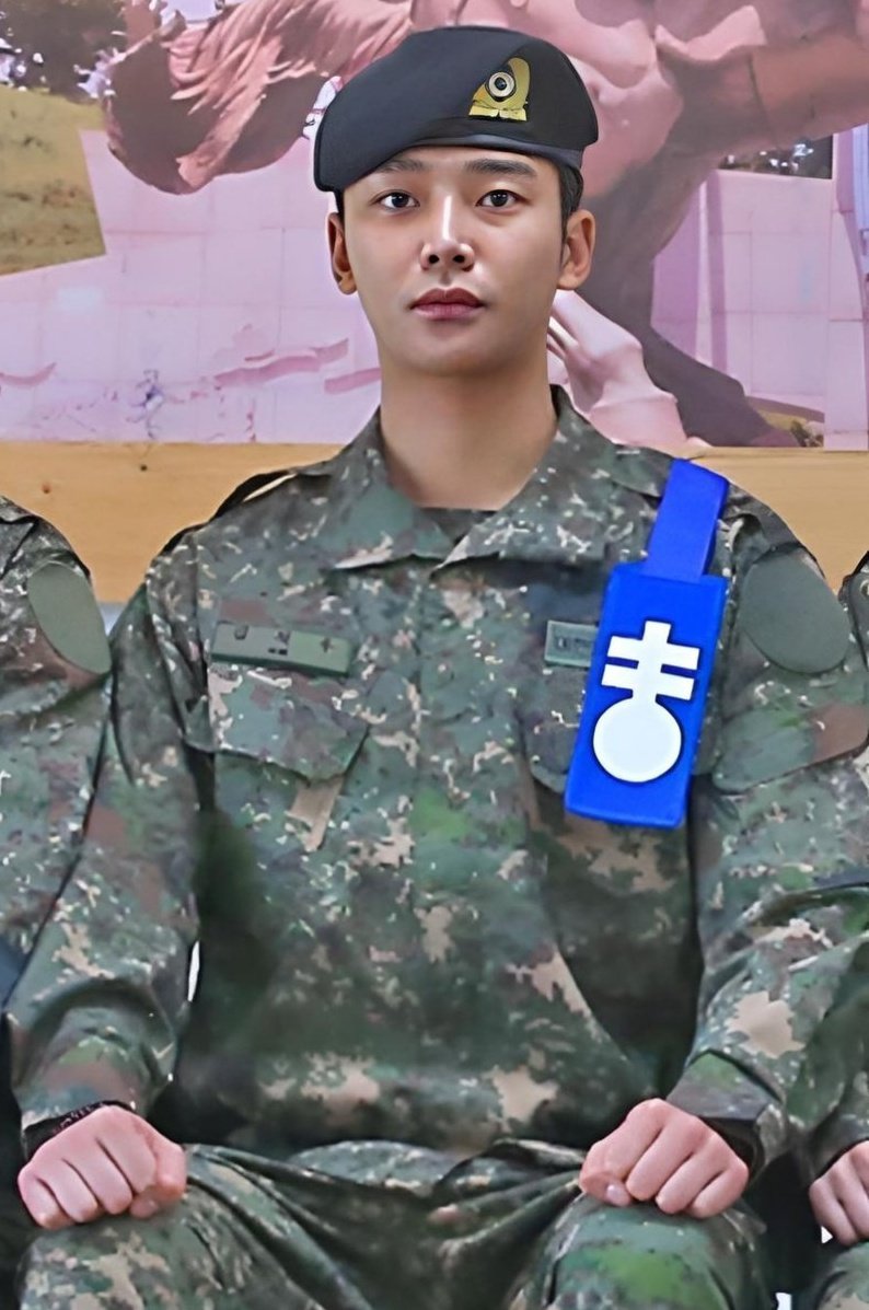 드디어😭
군기가 바짝 뭘해도 완벽한 훈련병 김석우💚

#로운 #ROWOON #김석우 #ロウン