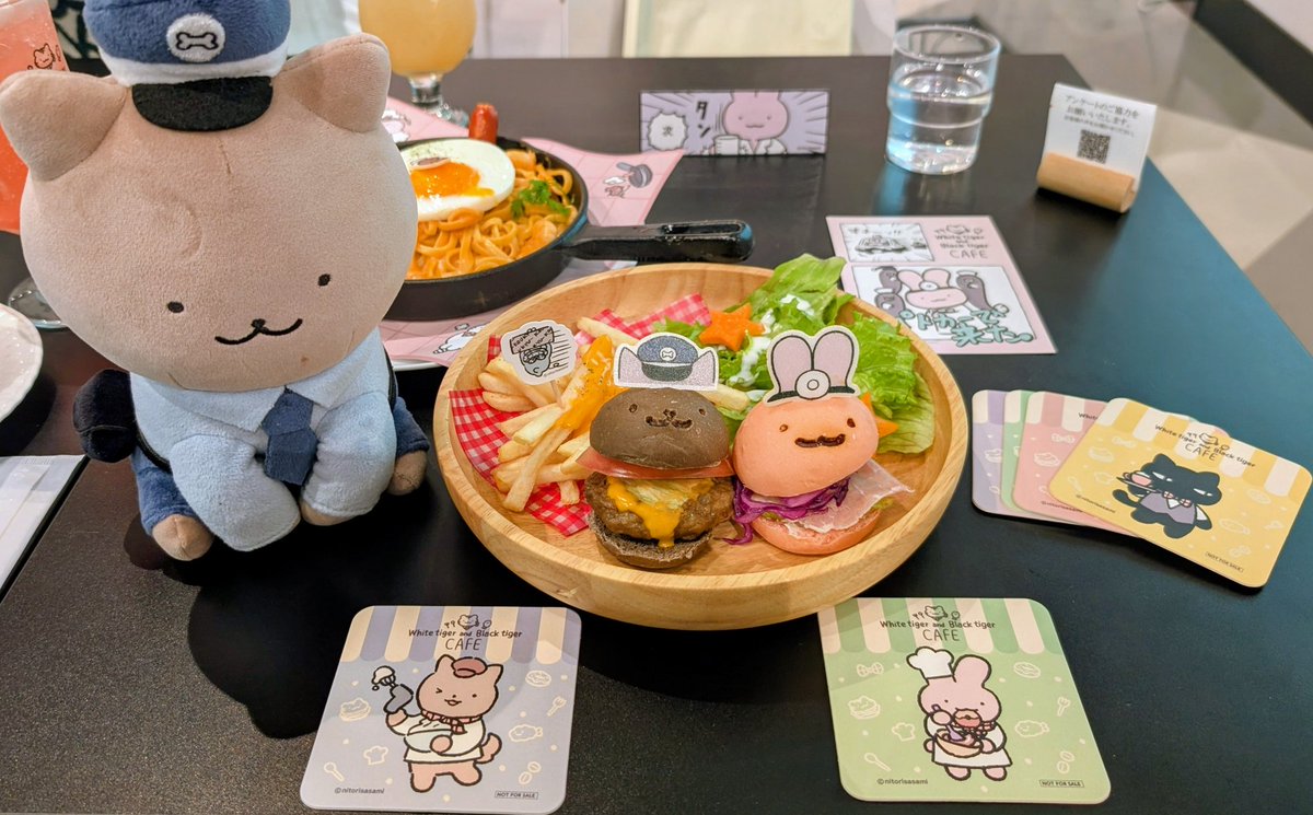 mkikakum's tweet photo. おまけにその後、ホワイトタイガーくんのブラックタイガーくんのコラボカフェまで付き合って頂いて、マジで感謝……とても可愛かったです…… https://t.co/lCY3a2leTp
