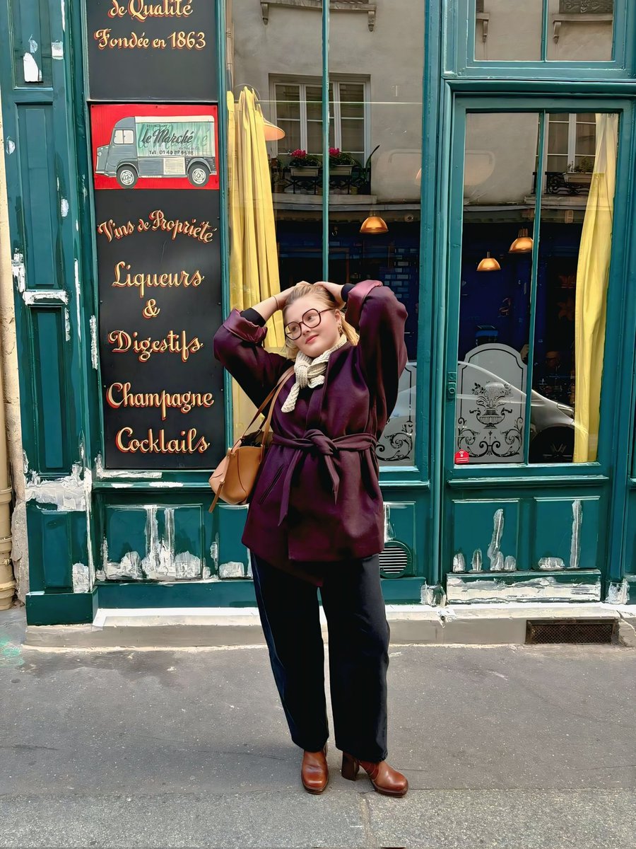 LinaSmith347's tweet photo. Greetings from France 🇨🇵 https://t.co/SRUrqMlQLy