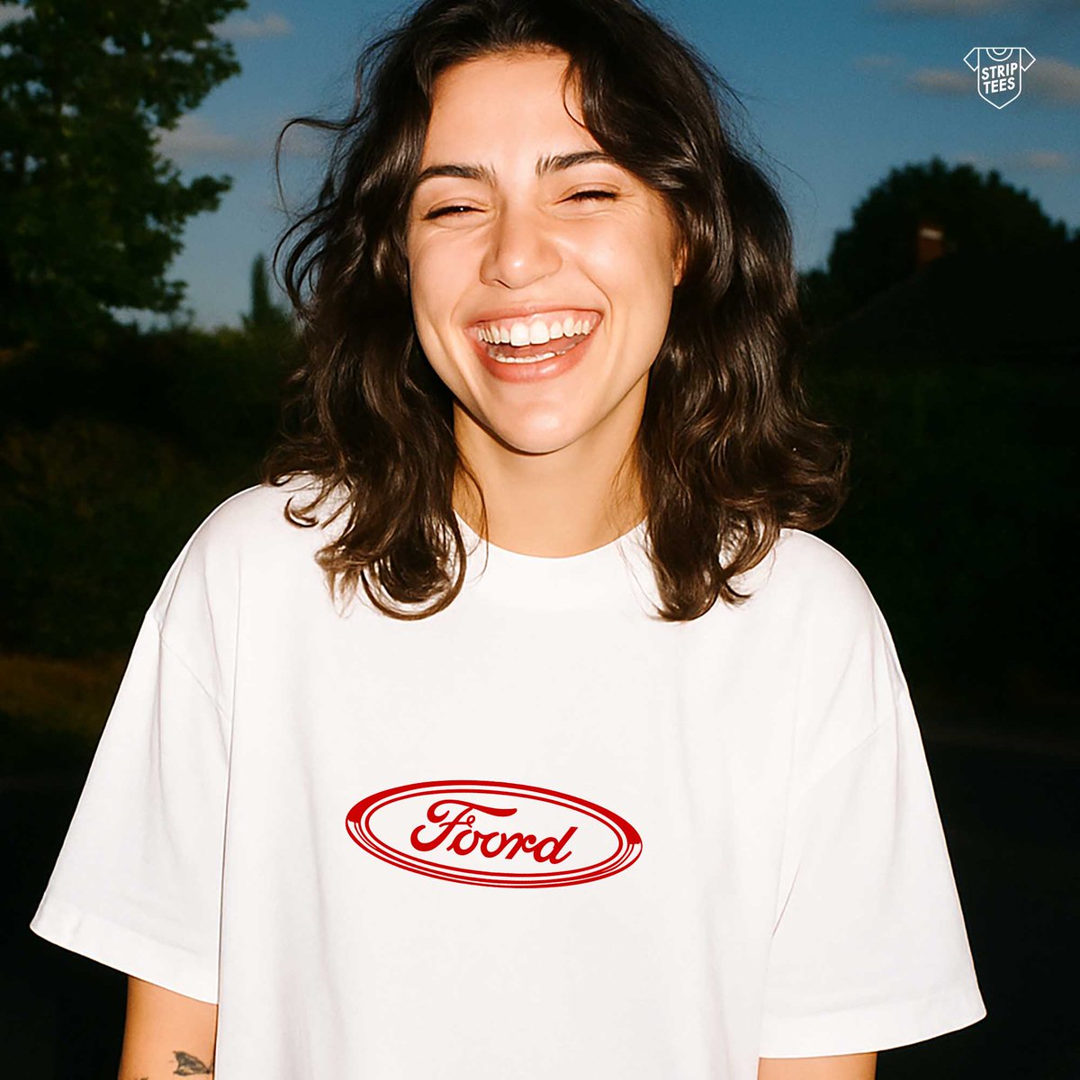 StripTeesAU's tweet image. Happy birthday to Shellharbour’s finest, Caitlin Foord. Still &apos;driving&apos; defences mad after all these years. 💚💛⚽️
#CaitlinFoord #Matildas #Shellharbour #AussieFootball #FootballFarken #StripTees