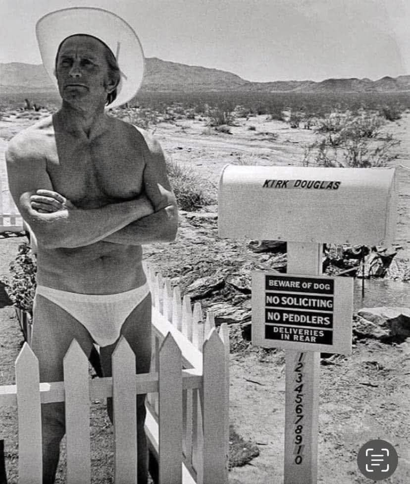 Simplemente Kirk Douglas.
