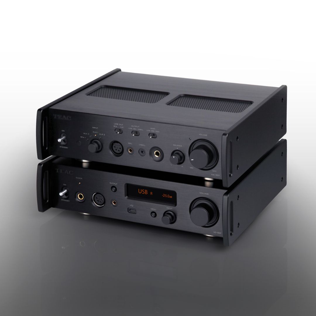 その他 TEAC TEAC - AI-301DA-Z/ブラック（USB/DAC搭載・プリメインアンプ）《e