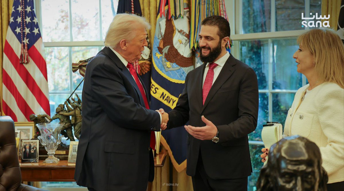 The protector of Christians meets al-Sharaa in the White House. 

Earlier in the week, al-Sharaa met with IMF officials and played b-ball with US military command. 

What next? Meeting with Kash Patel to collect the $10M reward for locating Al-Jolani. 🤡 🌎