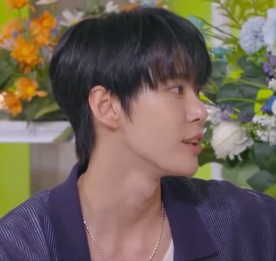 jaedoswift's tweet photo. “you're staring"            "I've found         
                                            the love of my life" https://t.co/zAa6Q187Qf