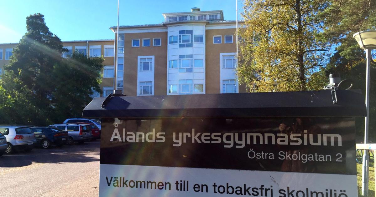 Färre studerar på gymnasiet – minskade könsskillnader inom databehandling och kommunikation dlvr.it/TPBqf6