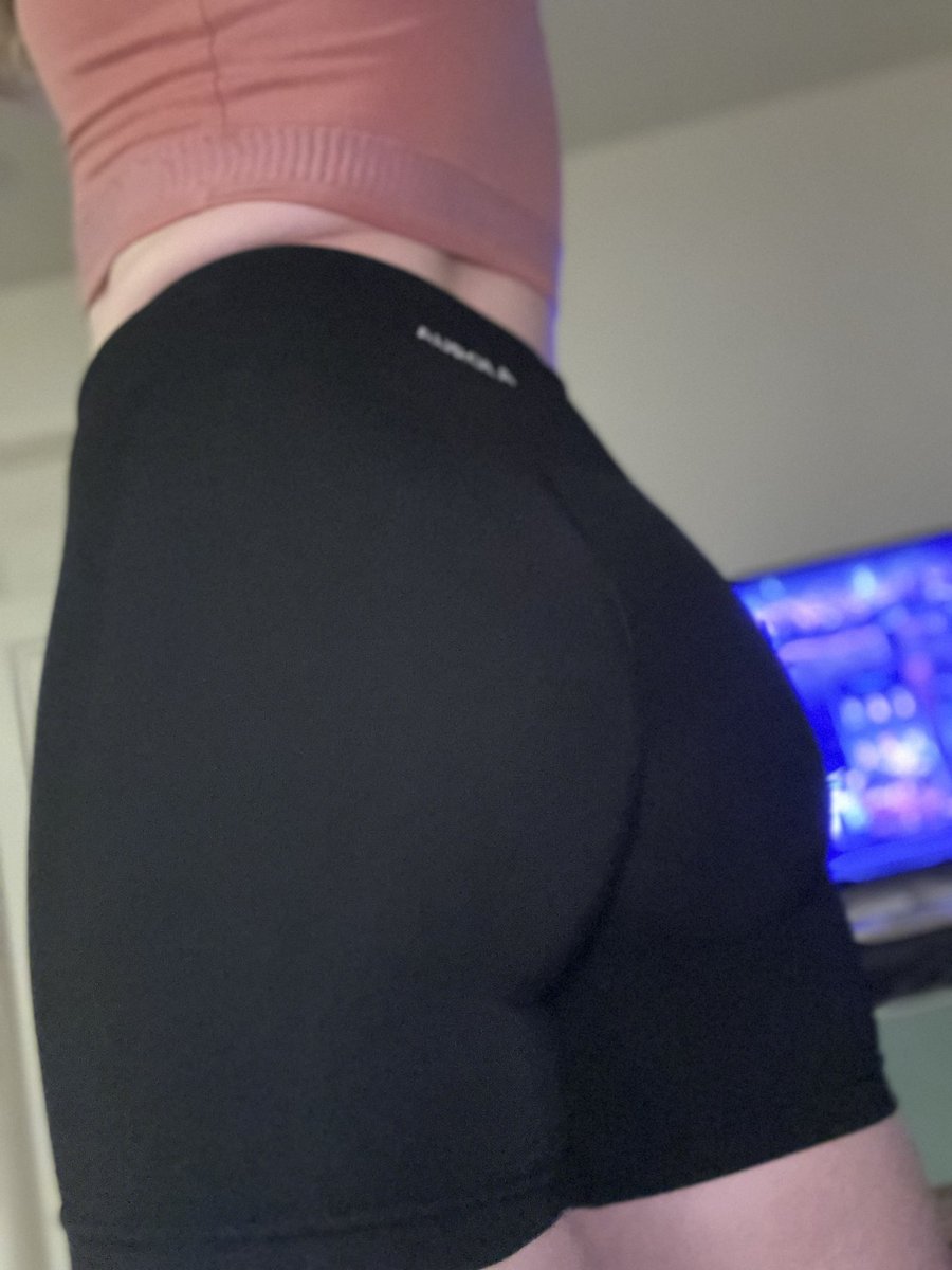 Violet Quinn tweet media