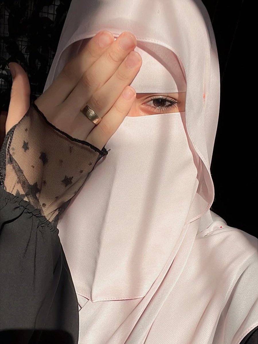 رساله صباحية :
لقلوبكم اللطيفة وأراوحكم الحُلوة أتمنى لكم يوماً جميلاً يشبه إبتسامتكم ".🤍☀️
🌸صبـــــ🌸 💛الخـــيـــر💛🌸 ـــاح🌸